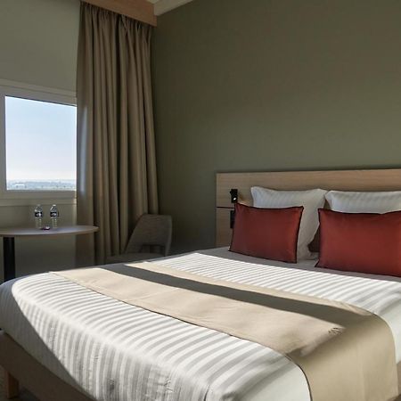 Hotel Akena Troyes - La Chapelle St-Luc Les Noes-pres-Troyes Eksteriør bilde